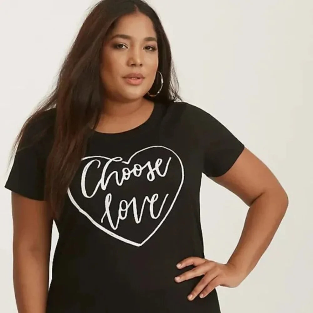 Torrid Black Choose Love Graphic Short Sleeve Shirt in Size 4 - 26